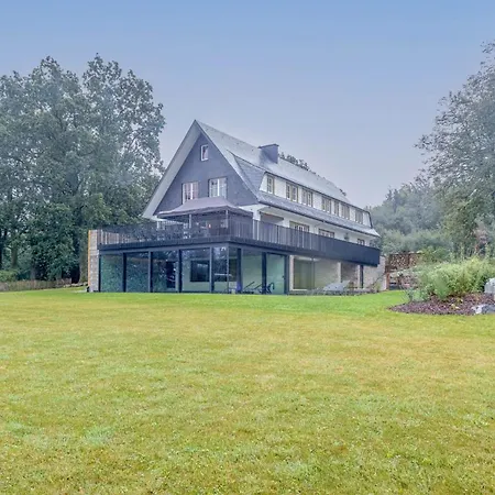 73 - Pour 18 Personnes Βίλα