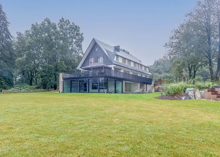 73 - Pour 18 Personnes Villa