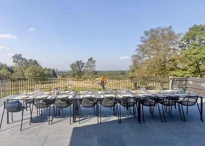 73 - Pour 18 Personnes Villa *