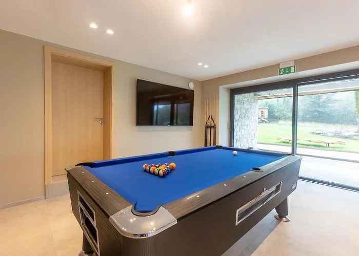 73 - Pour 18 Personnes Villa *